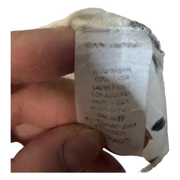 A Westmoon top in size - Picture 4 of 7